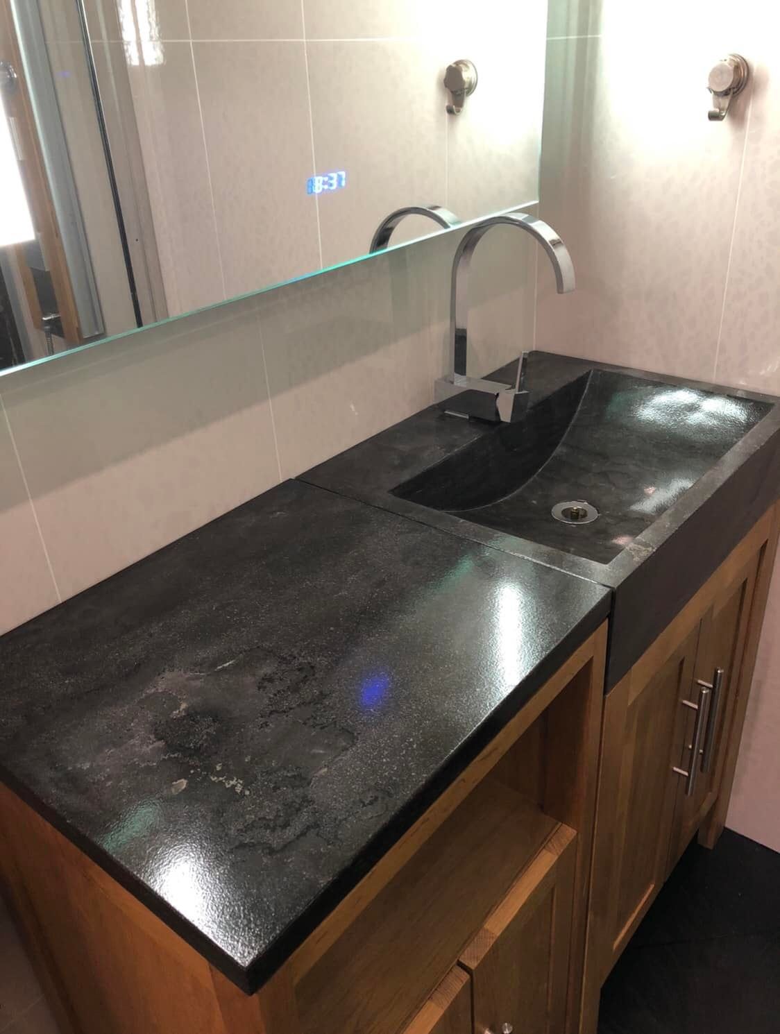 Salle de bain avec douche à l’italienne
